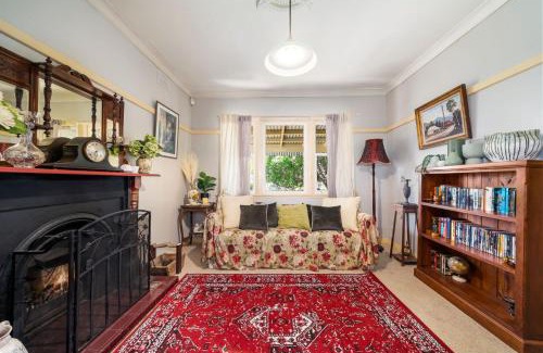 Katoomba House | Secret Garden Cottage