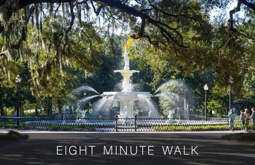 Thomas Square House | Secret Garden Studio w/Hot Tub: Near Forsyth Park