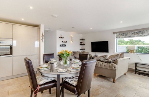 South Charlton Cottage | SECRET KINGDOM COTTAGE, family friendly, with a garden in Warkworth