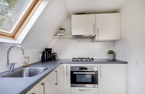 Zwiggelte House | Sedge Warbler I Cozy Cottage with Private Garden
