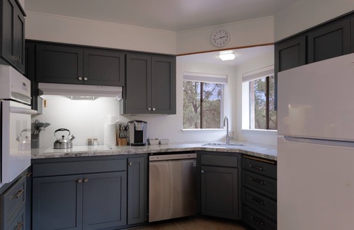Sedona Condo | Sedona Retreat with Red Rock Views, Mid-Century Charm | Upper Level Duplex