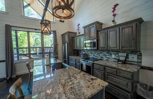 Broken Bow Cabin | See the Breathtaking Views at the Magnolia Peak Cabin!