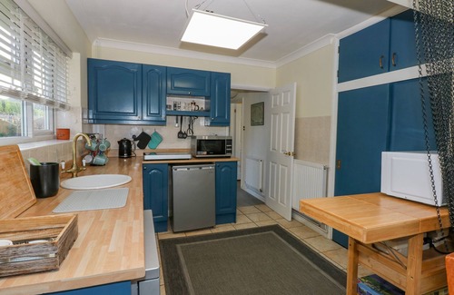 Hunstanton Cottage | SEE THE SEA, pet friendly, country holiday cottage in Hunstanton