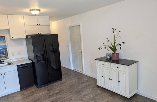 Coeur d'Alene House | SEE YOU IN THE SPRING! Close to Coeur D' Alene yet set in a wooded atmosphere.