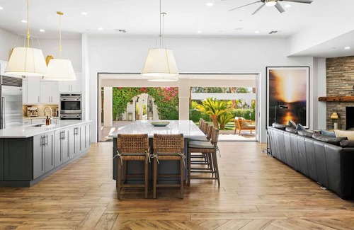 Sundown Manor House | Seen on TV: Sport/Game Court, Pool, Hot Tub, Chef’s Kitchen, water slide - Celebrity Hideaway
