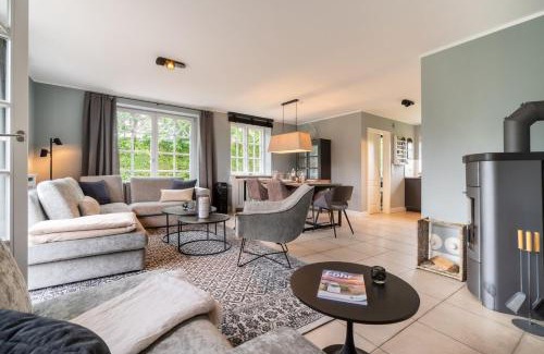 Utersum House | Seesucht-Föhr - Moderne Reet-Haushälfte mit Sauna, Garten & Terrasse nahe Wattenmeer