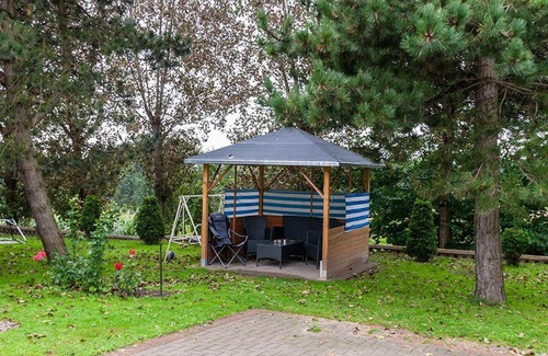 Sagard Apartment | Sehr-guenstiger-Bungalow-fuer-2-Personen-1-Aufbettung-auf-Ruegen