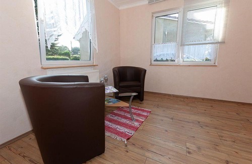 Sagard Apartment | Sehr-guenstiger-Bungalow-fuer-2-Personen-1-Aufbettung-auf-Ruegen