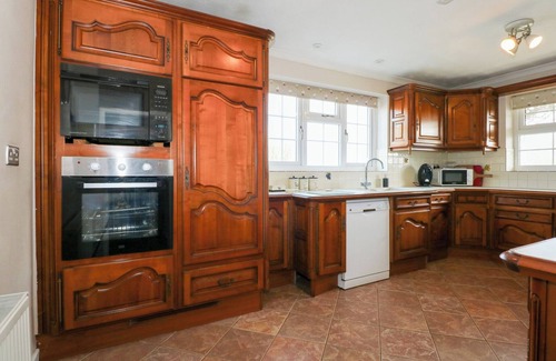 Moelfre Cottage | SEIRIOL VIEW, pet friendly, character holiday cottage in Moelfre