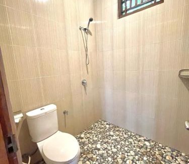 Sawan House | Sekumpul Accommodation