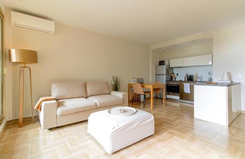 Le Lavandou Apartment | SELECT'soHOME - Studio pour 3 personnes avec vue mer à quelques pas de la plage ! - Garage privé, wifi - DREAM BEACH