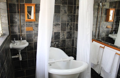 Krugersdorp Apartment | Self-catered Loft Apartment With Pool
