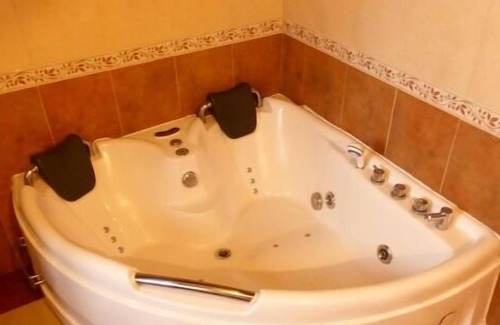 Sebreno Cottage | Self catering El Nozal,Los Ablanos,El Acebo y Alloros I y II for 4 people