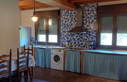 Candeleda Villa | Self catering Higueras y Olivos for 12 people