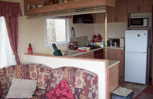 Porthmadog House | Self catering holiday caravan accommodation on FARM near Black Rock Sands