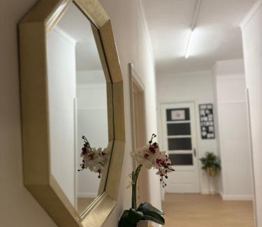 Se Nova Apartment | Self-Check in Sunny & Charming Apt