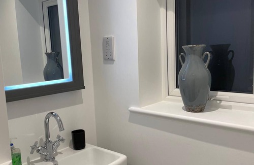 New Forest District Apartment | Self-contained Studio annex.