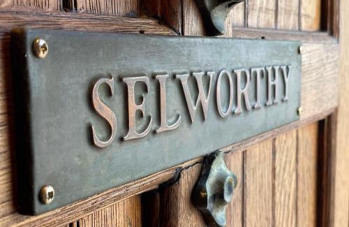 Yeovil Apartment | Selworthy - Luxury 3 Bedroom Apartment