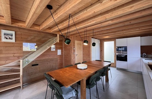 La Toussuire House | Semi-detached chalet near the slopes with sauna