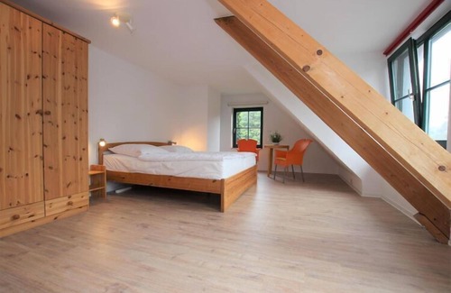 Dobbin-Linstow House | Semi detached house, Glave