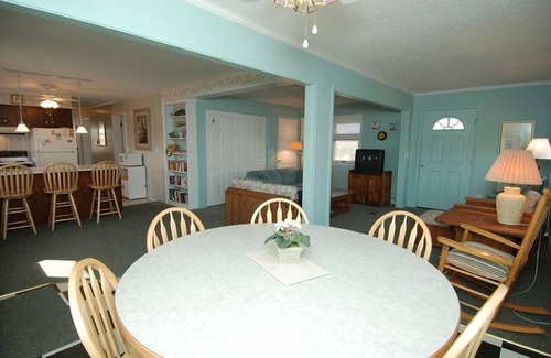 South Nags Head House | Semi-oceanfront and affordable in quiet South Nags Head!
