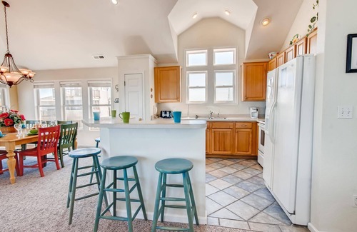 Rodanthe House | Semi-Oceanfront Dog Friendly w/Private Pool, Hot Tub, Game and Media Rooms