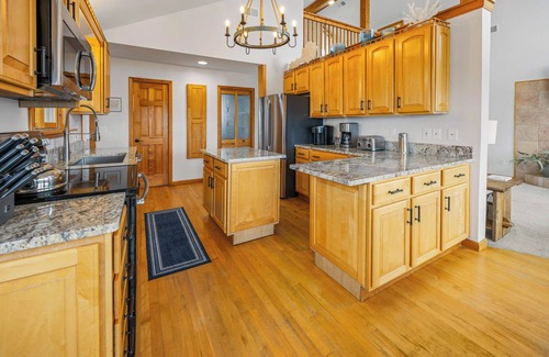 Waves House | Semi-Oceanfront Dog Friendly w/Private Pool, Hot Tub, Game Room, and Tiki Bar