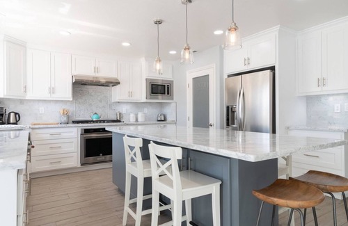 Livermore House | Semi secluded retreat/remote office/City escape. A getaway On 100 acres ranch