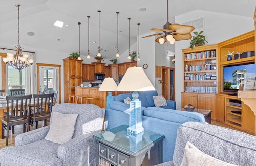 Wind Over Waves House | Semi-Soundfront-Pool, Hot Tub, Cmty Boat Ramp, Elevator, Media & Game Rms & More