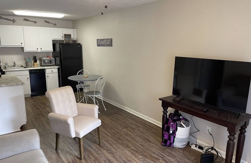 Tallahassee Apartment | Seminole Station One Bedroom Apartment