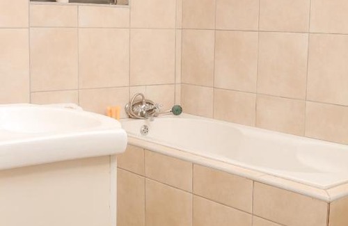 Makhado House | Senaville Guesthouse