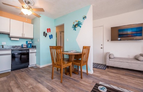 Midtown Ocean City Condo | Send a booking INQUIRY to insure your dates are still available.