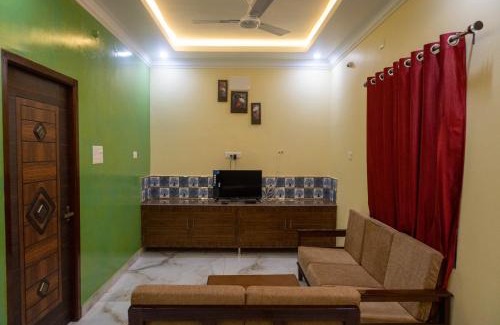 Pondicherry Beach Hotel | Sendhur Nivas