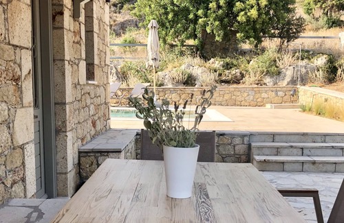 Lefktron Villa | Senior Villa with Private Pool