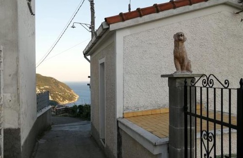 Crova House | Sentieri sul Mare