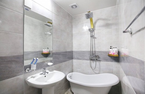 Seosan Hotel | Seosan Hotel Iris