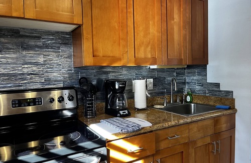 Kahana Condo | Sep/Oct Special 15% off! Romantic Maui Getaway, 25' from the Ocean