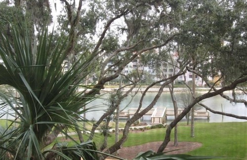 Palm Coast Condo | Sept and Oct are beautiful here! Peaceful 3BR-2BA condo on ICW. 5 min to beach!