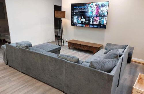Saint-Etienne-du-Rouvray Apartment | SER LOFT 8 Grand appartement 8 chambres idéal groupes pros et familles