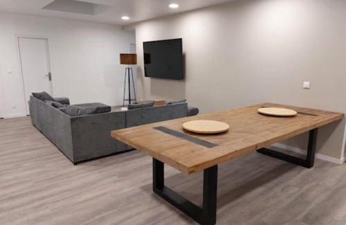Saint-Etienne-du-Rouvray Apartment | SER LOFT 8 Grand appartement 8 chambres idéal groupes pros et familles