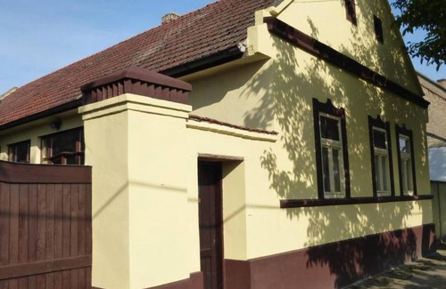 Stara Moravica House | Serbian Village Farmhouse