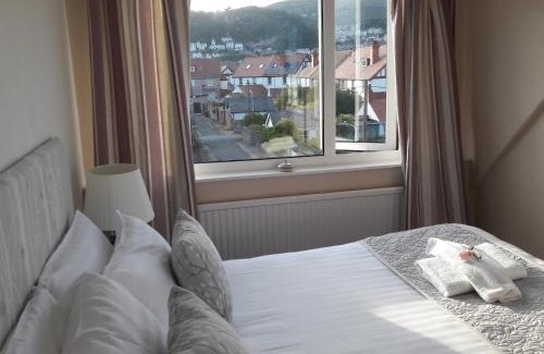 Llandudno House | Seren Villa
