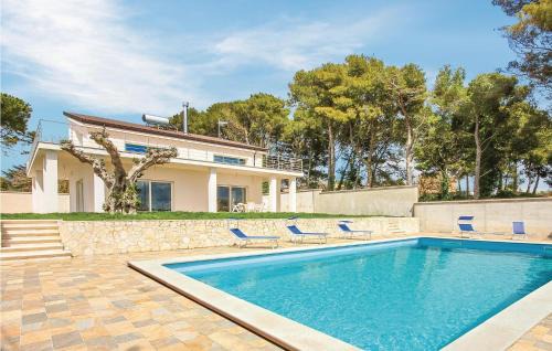 Partanna House | Serena