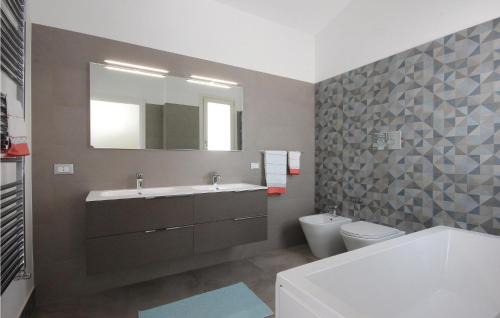 Partanna House | Serena