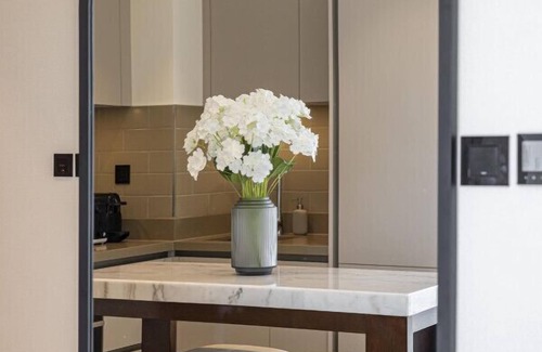 Business Bay Apartment | Serene 1BR Haven in Creek Vista