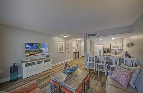 Captiva Apartment | Serene 1BR Villa w/Beach Access, Shell Picking & Nature Excursions