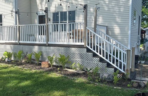 Morrison House | Serene 3-bedroom farmhouse near Lambeau and Bay Beach