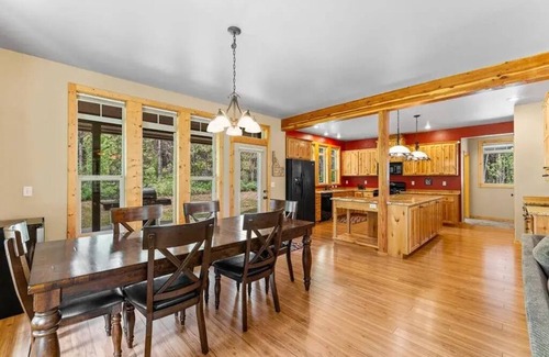 McCall Ski Chalet | Serene 4-bedroom chalet in McCall for a peaceful getaway