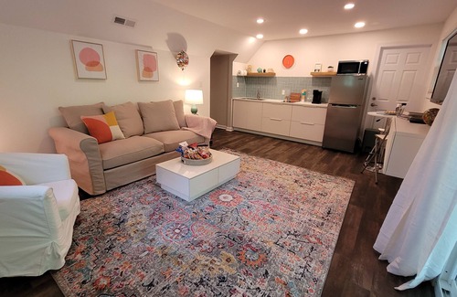 Lynchburg Apartment | Serene Apt With Lots of Green - Stroll to Starbucks- Relax on the Patio!