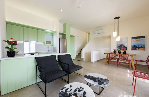 Naxos House | Serene Beach Villa With 2 Pools & Hot Tubs: Ideal For Reunions & Privacy| Plioni
